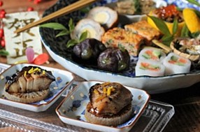 お正月料理と鶏根菜雑煮