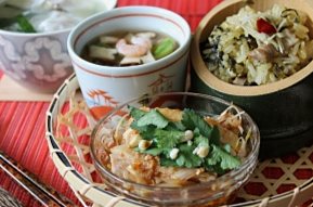 よだれ鶏と高菜と豚の中華おこわ