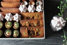 カヌレとフィナンシェ、焼きメレンゲの詰め合わせ