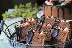 チョコレートシフォンケーキ