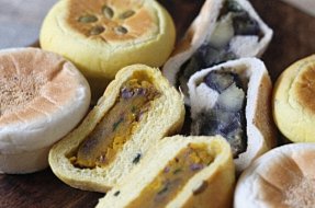 なす味噌とかぼちゃのお焼きパン