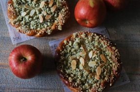 りんごと紅茶のクランブルブレッド
